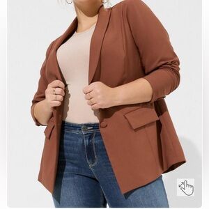 Torrid Soho Studio Refined Crepe Blazer
